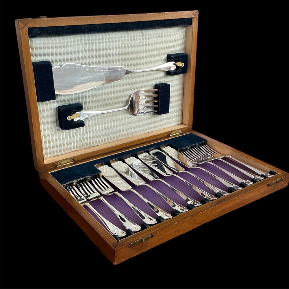 Antique Fish Cutlery in Original Wood Box by James Dixon & Sons - Set of 6